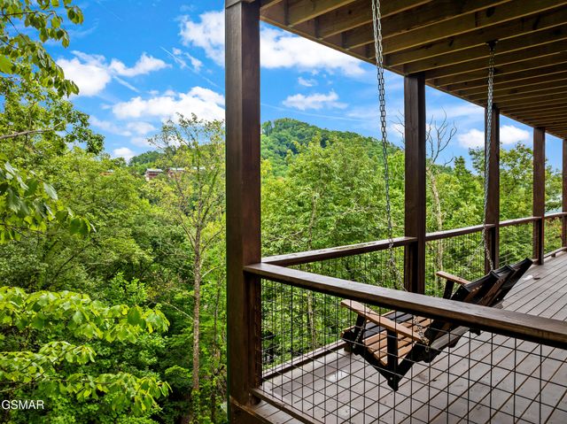 2332 Boulder Way, Sevierville, TN 37862