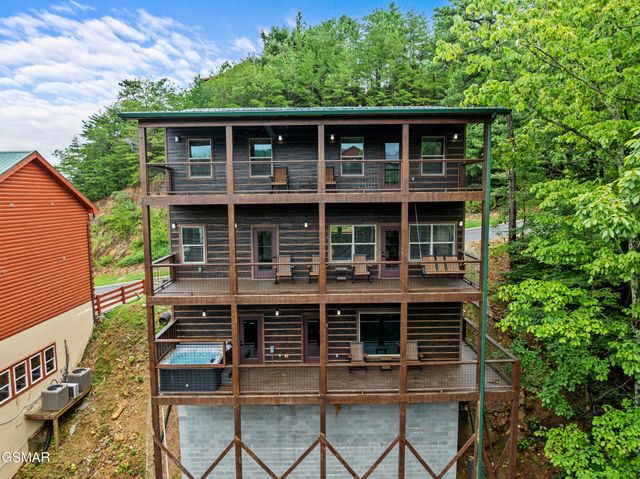 2332 Boulder Way, Sevierville, TN 37862