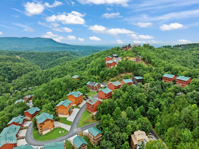 2332 Boulder Way, Sevierville, TN 37862