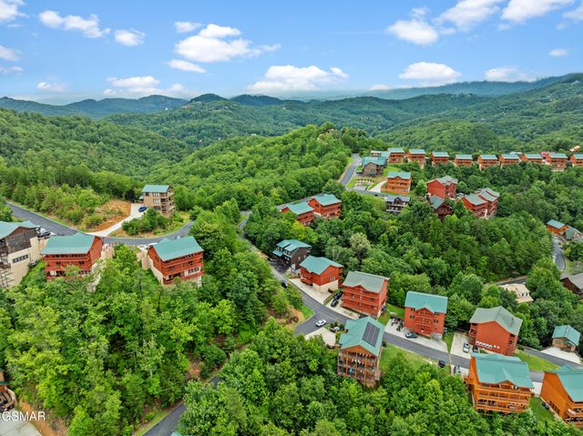 2332 Boulder Way, Sevierville, TN 37862