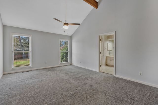 755 Regal Dr, Murfreesboro, TN 37129