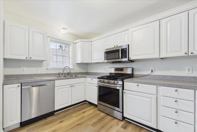 37 Glen Ave 15, Chelmsford, MA 01824