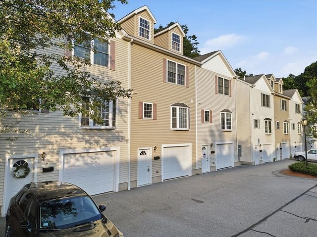 37 Glen Ave 15, Chelmsford, MA 01824