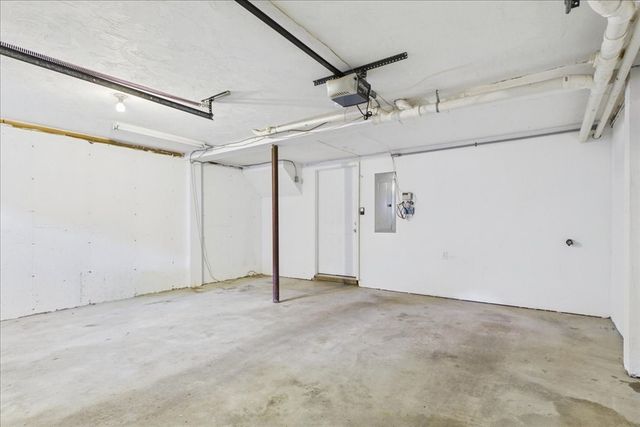 37 Glen Ave 15, Chelmsford, MA 01824