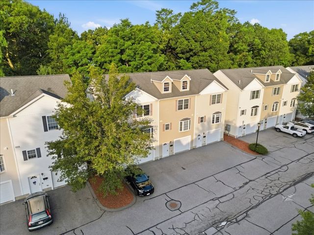 37 Glen Ave 15, Chelmsford, MA 01824