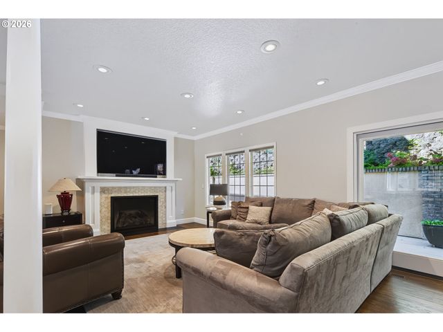 18462 ANDUIN Ter, Lake Oswego, OR 97034