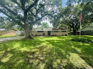 4012 Hillcrest Street, Liberty, TX 77575