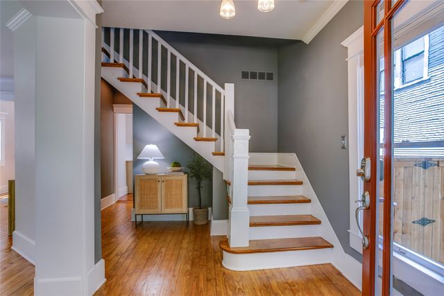 335 S Edgefield Avenue, Dallas, TX 75208