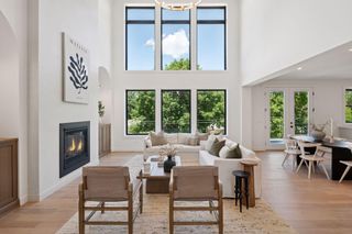 4404 W 58th Street, Edina, MN 55424