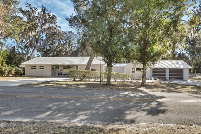 4725 AUDUBON AVENUE, De Leon Springs, FL 32130
