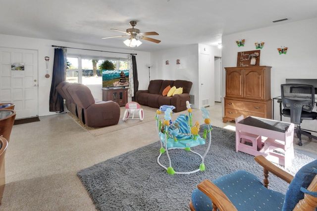 4725 AUDUBON AVENUE, De Leon Springs, FL 32130