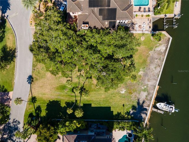 955 WHITAKERS LANE, Sarasota, FL 34236