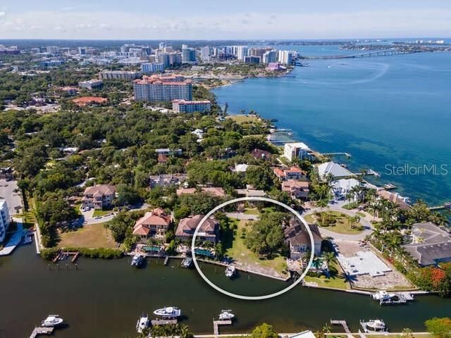 955 WHITAKERS LANE, Sarasota, FL 34236