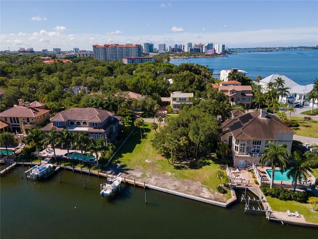 955 WHITAKERS LANE, Sarasota, FL 34236