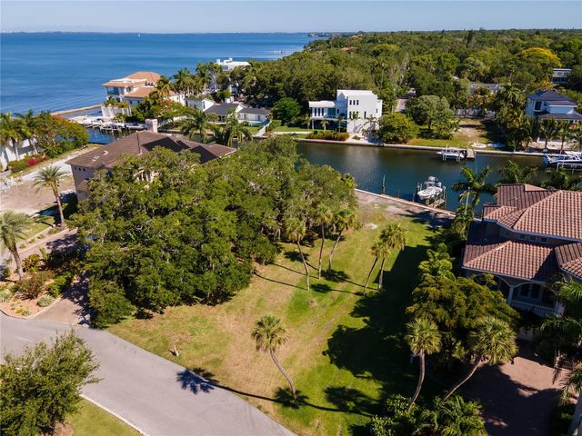 955 WHITAKERS LANE, Sarasota, FL 34236