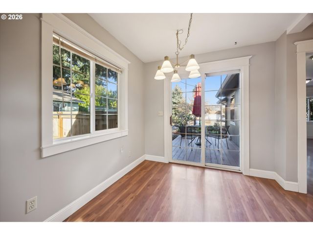 6118 Ne Alton St, Portland, OR 97213