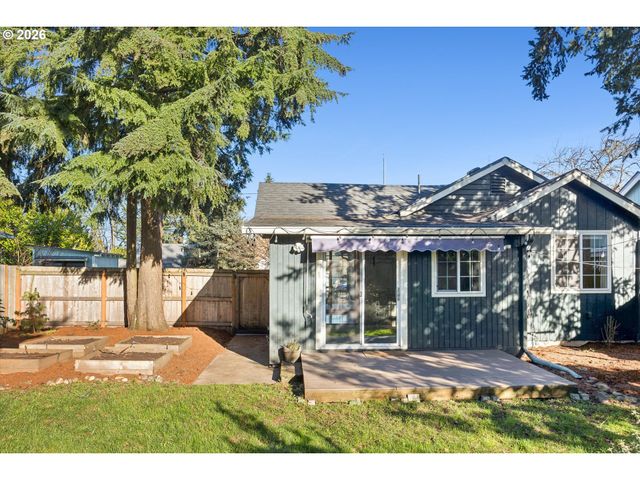 6118 Ne Alton St, Portland, OR 97213