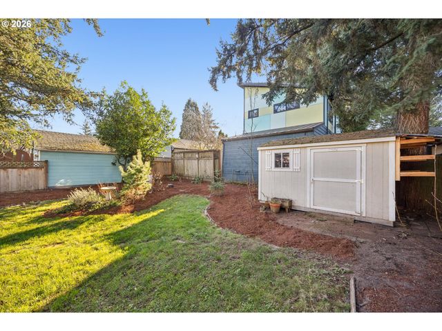 6118 Ne Alton St, Portland, OR 97213