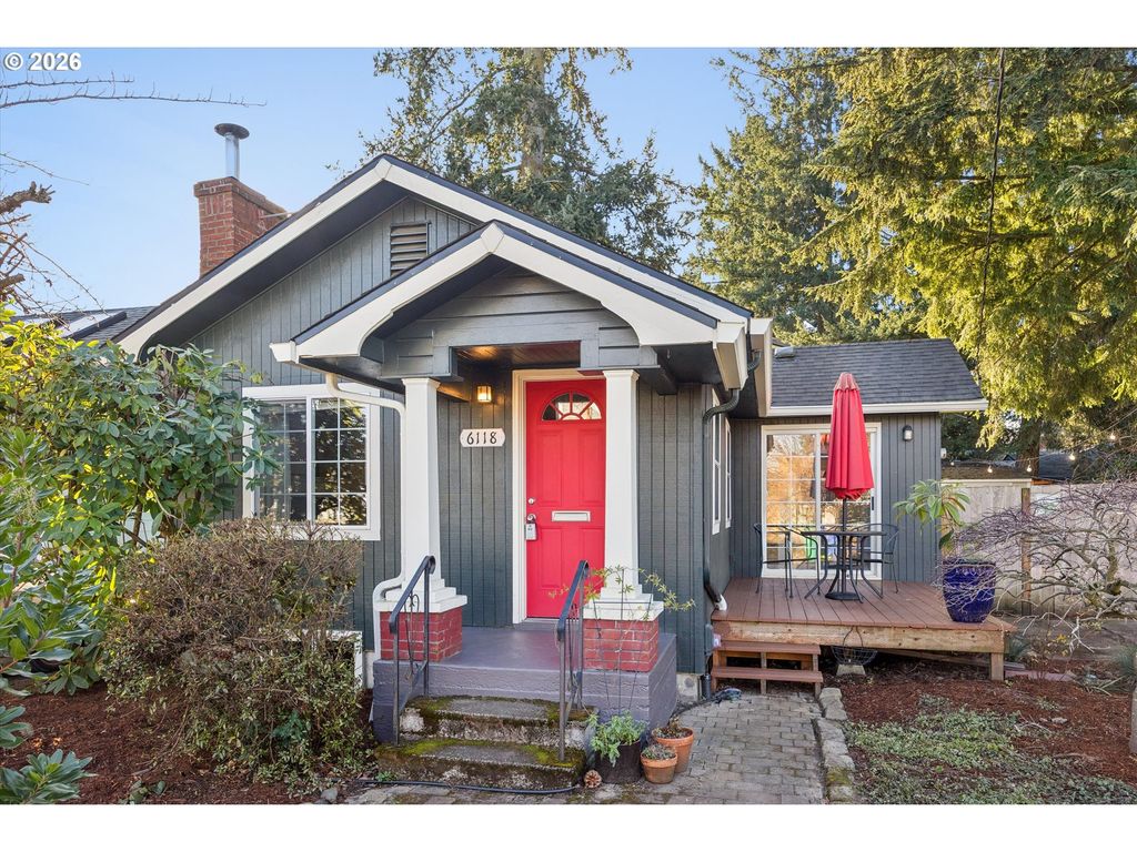 6118 Ne Alton St, Portland, OR 97213
