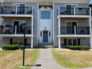 13 Chapel Hill Dr 9, Plymouth, MA 02360