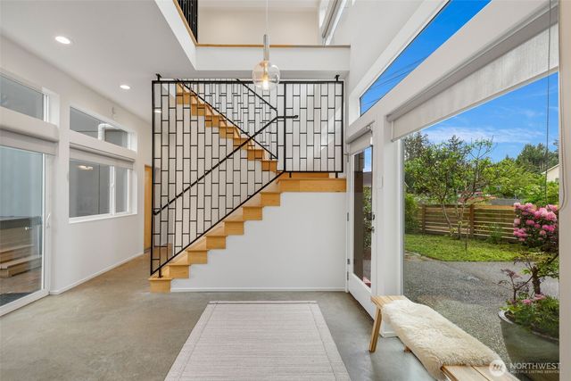 3200 E Republican Street, Seattle, WA 98112
