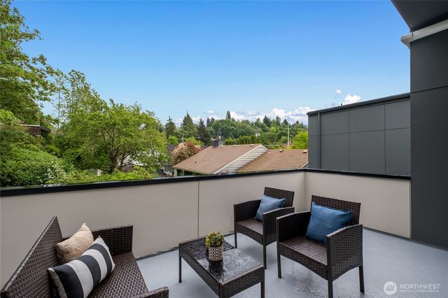 3200 E Republican Street, Seattle, WA 98112