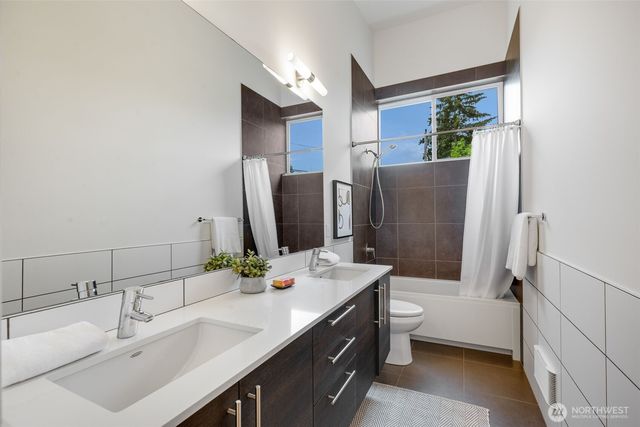 3200 E Republican Street, Seattle, WA 98112