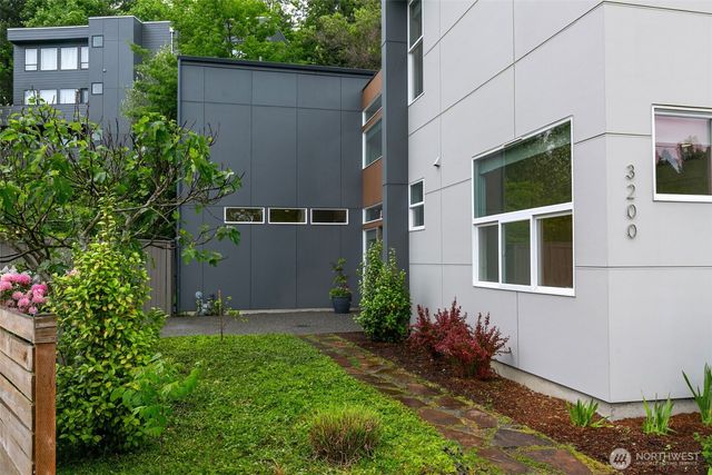 3200 E Republican Street, Seattle, WA 98112