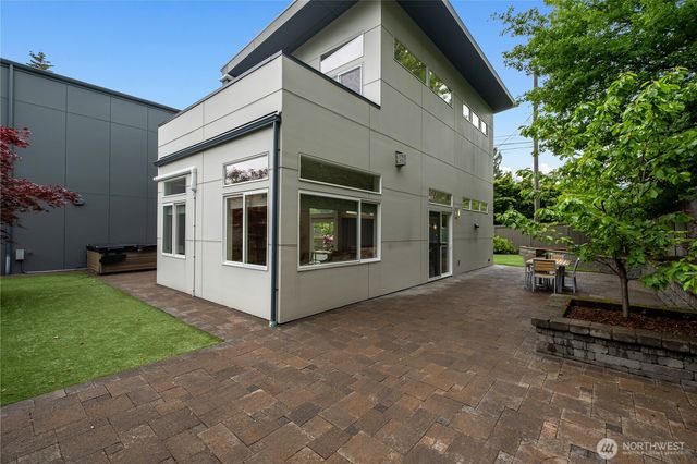 3200 E Republican Street, Seattle, WA 98112