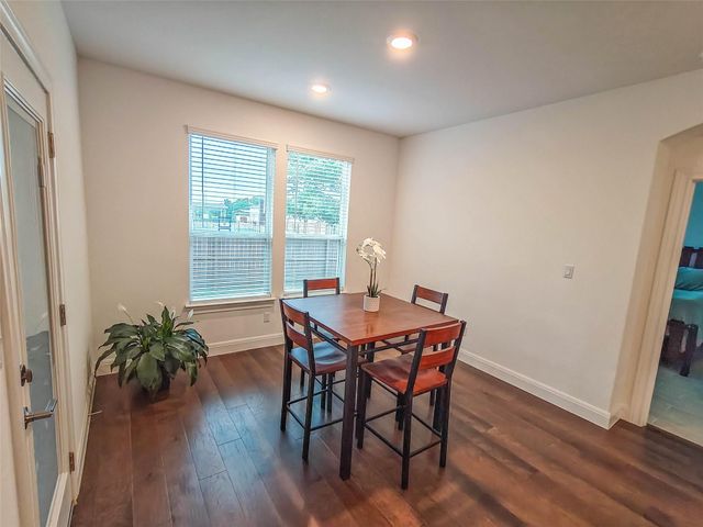200 Fiddleneck RD, Marble Falls, TX 78654