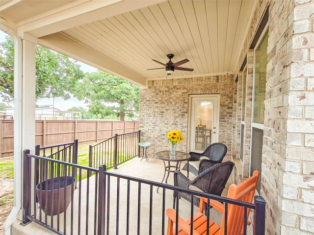 200 Fiddleneck RD, Marble Falls, TX 78654