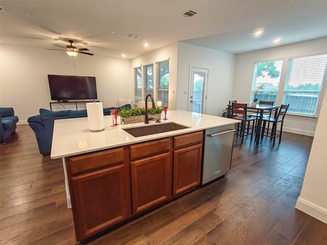 200 Fiddleneck RD, Marble Falls, TX 78654