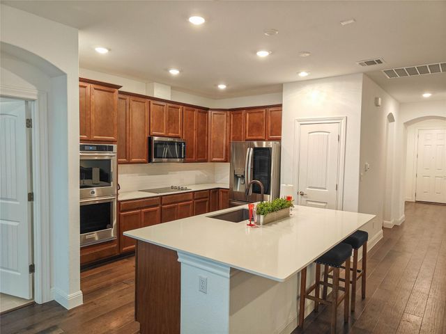 200 Fiddleneck RD, Marble Falls, TX 78654