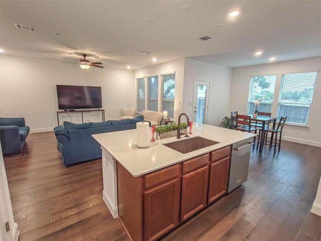 200 Fiddleneck RD, Marble Falls, TX 78654