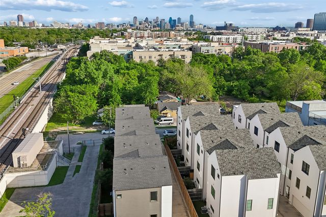 2715 Kimsey Drive 102, Dallas, TX 75235