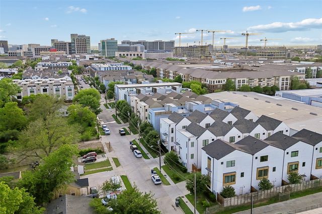 2715 Kimsey Drive 102, Dallas, TX 75235