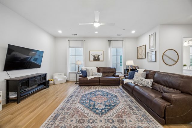 2715 Kimsey Drive 102, Dallas, TX 75235