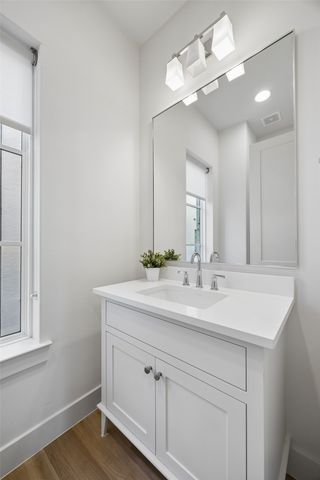 2715 Kimsey Drive 102, Dallas, TX 75235