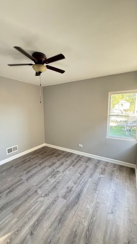4401 S Homan Avenue, Chicago, IL 60632
