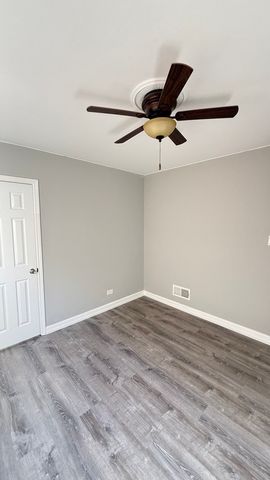 4401 S Homan Avenue, Chicago, IL 60632
