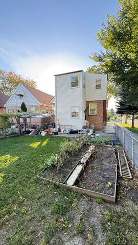 4401 S Homan Avenue, Chicago, IL 60632