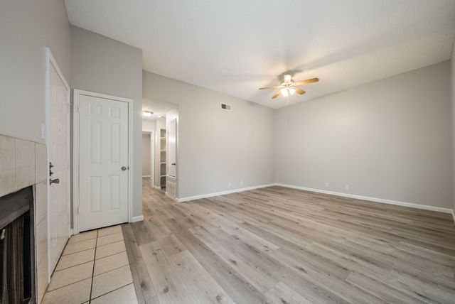 428 S Sailmaster ST B, Austin, TX 78734