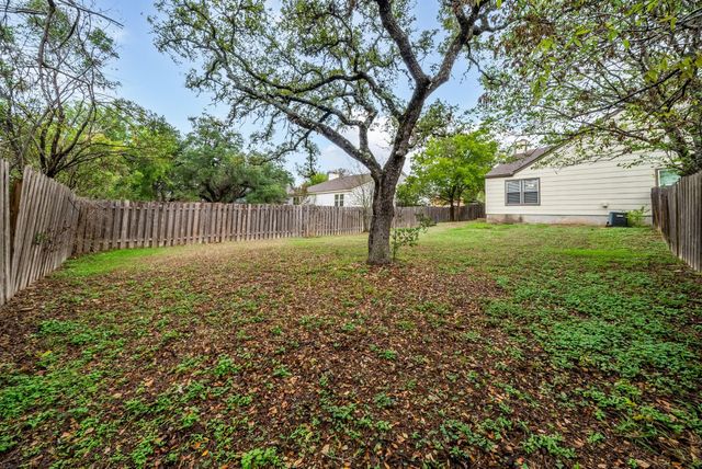 428 S Sailmaster ST B, Austin, TX 78734