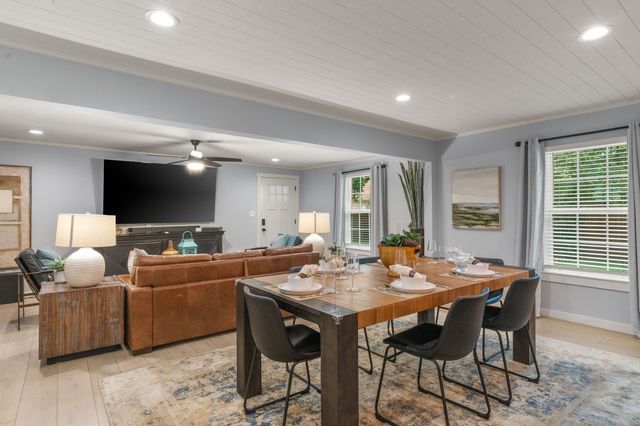 408 E Liberty Street, Pilot Point, TX 76258