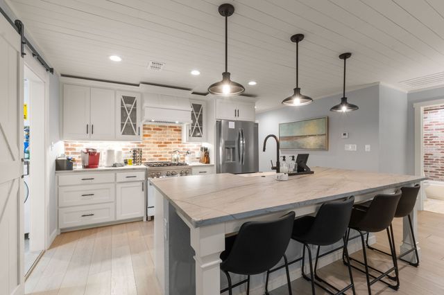 408 E Liberty Street, Pilot Point, TX 76258