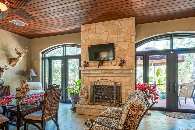 519 RIO SPGS, San Antonio, TX 78258