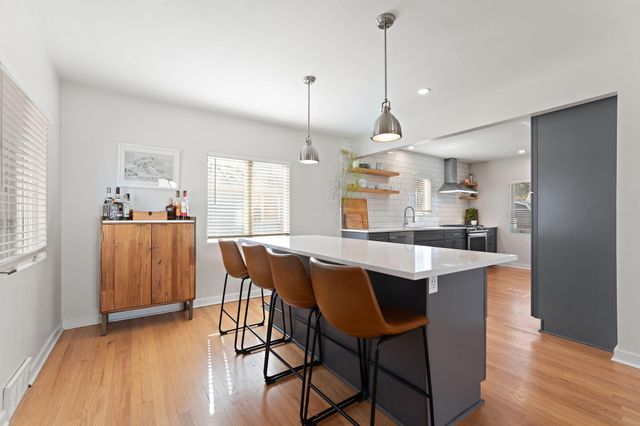 7344 Woodmar Avenue, Hammond, IN 46323