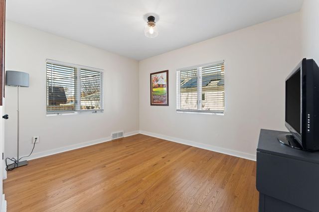 7344 Woodmar Avenue, Hammond, IN 46323