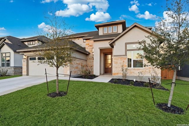 3709 Pin Oak Hills, Seguin, TX 78155