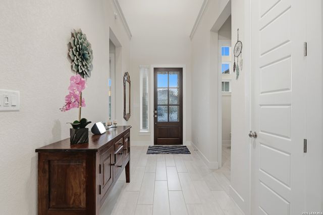 3709 Pin Oak Hills, Seguin, TX 78155